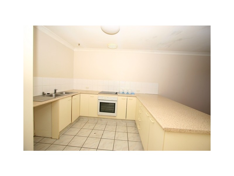 1068/6 Crestridge Crescent, Oxenford QLD 4210