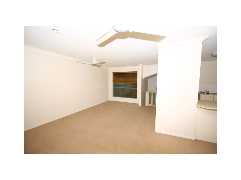 1068/6 Crestridge Crescent, Oxenford QLD 4210