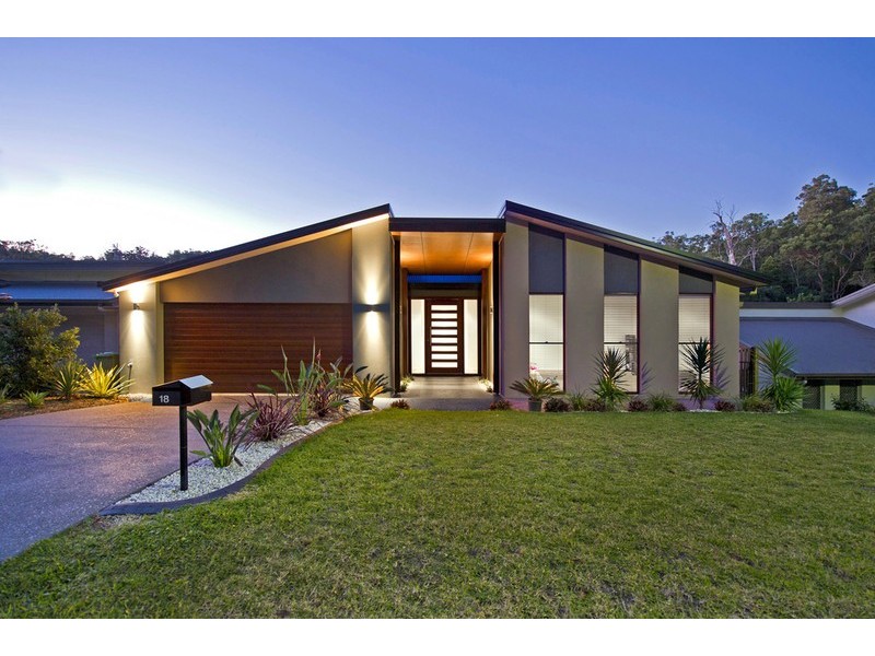 18 McGuire Court, Maudsland QLD 4210