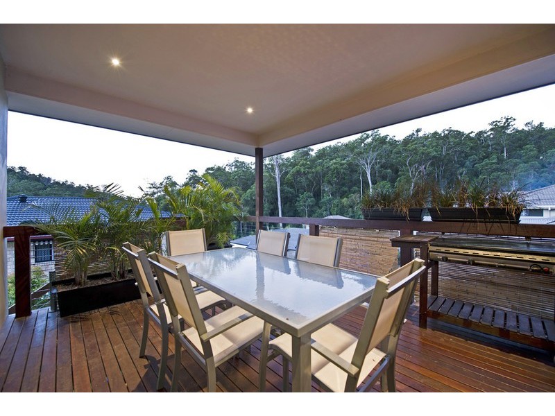 18 McGuire Court, Maudsland QLD 4210