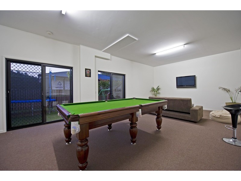 18 McGuire Court, Maudsland QLD 4210