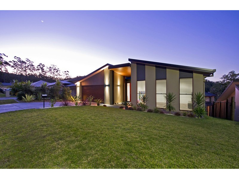 18 McGuire Court, Maudsland QLD 4210