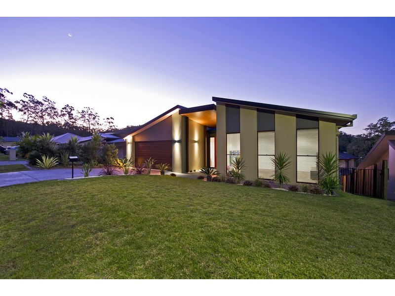 18 McGuire Court, Maudsland QLD 4210