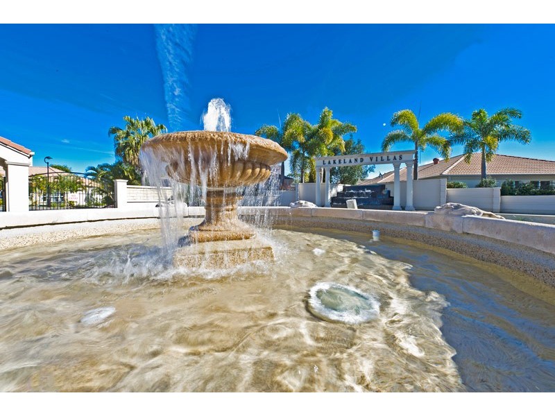 39/2 Ghilgai Road, Merrimac QLD 4226