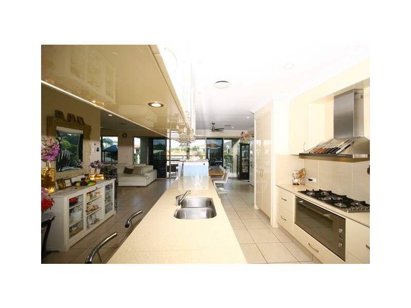 7405 Ellensbrook Drive, Hope Island QLD 4212