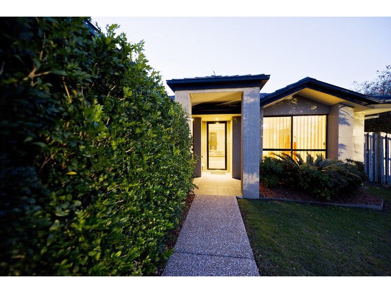 40 Penrhyn Street, Pacific Pines QLD 4211