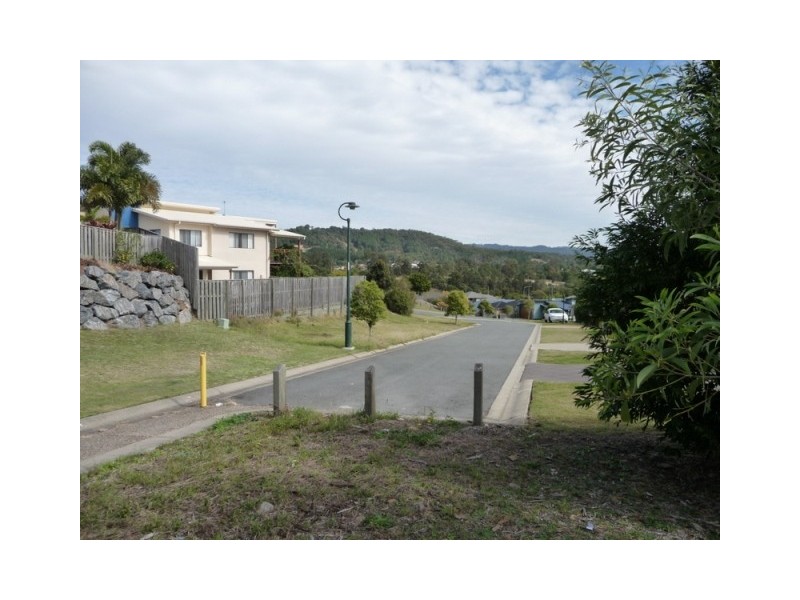 11 Ainslie Street, Pacific Pines QLD 4211