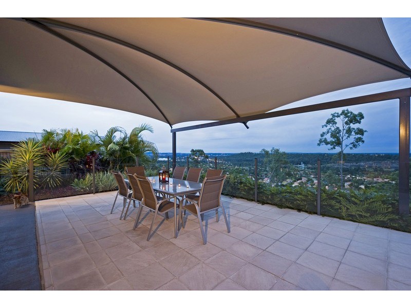 55 Hillary Circuit, Pacific Pines QLD 4211