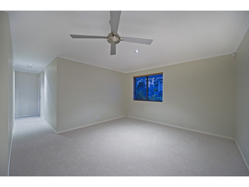 55 Hillary Circuit, Pacific Pines QLD 4211