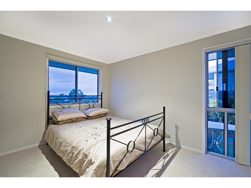 55 Hillary Circuit, Pacific Pines QLD 4211