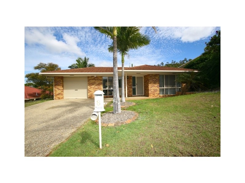 8 Malekula Rise, Pacific Pines QLD 4211