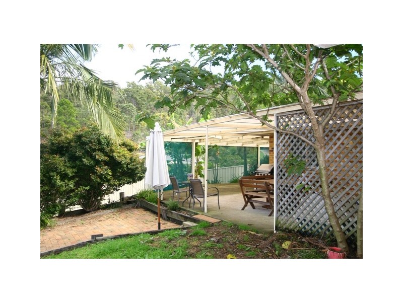 8 Malekula Rise, Pacific Pines QLD 4211