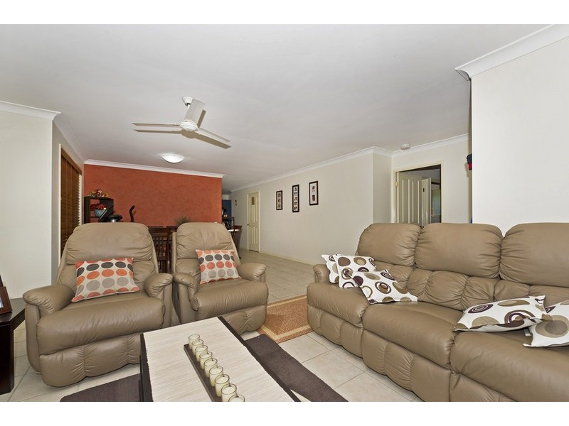 13 Penrhyn Street, Pacific Pines QLD 4211