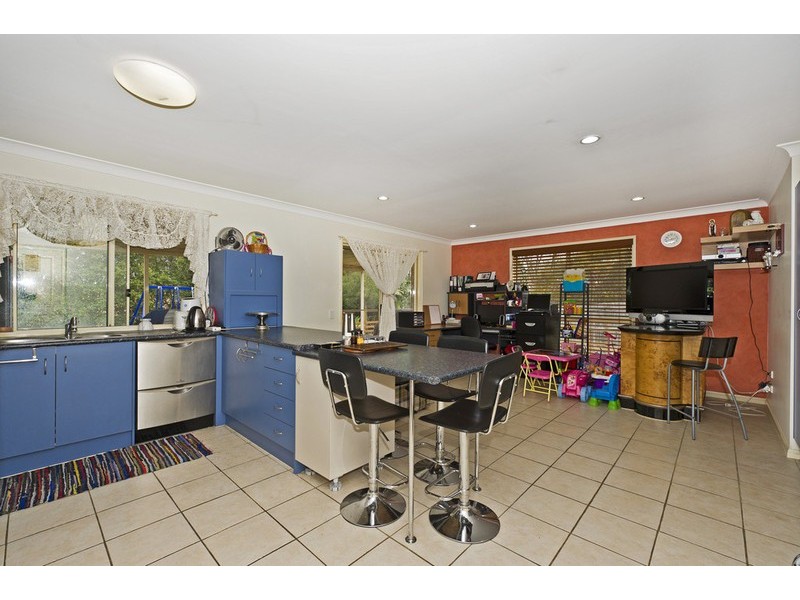 13 Penrhyn Street, Pacific Pines QLD 4211