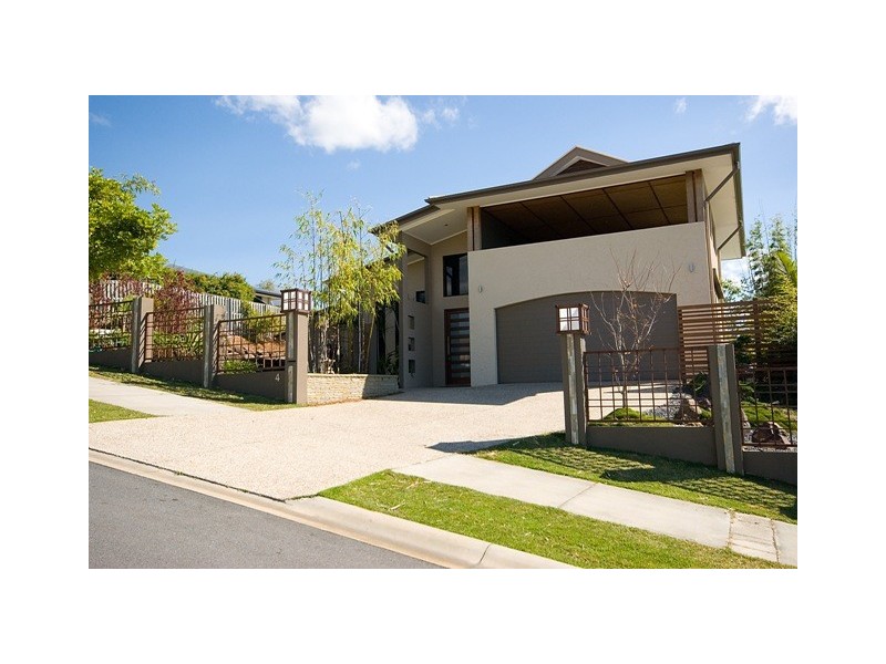 4 Hillary Circuit, Pacific Pines QLD 4211