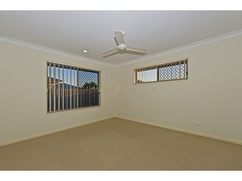 9 Taske Rise, Pacific Pines QLD 4211