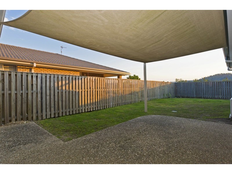 9 Taske Rise, Pacific Pines QLD 4211
