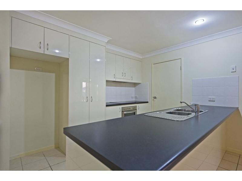 9 Taske Rise, Pacific Pines QLD 4211