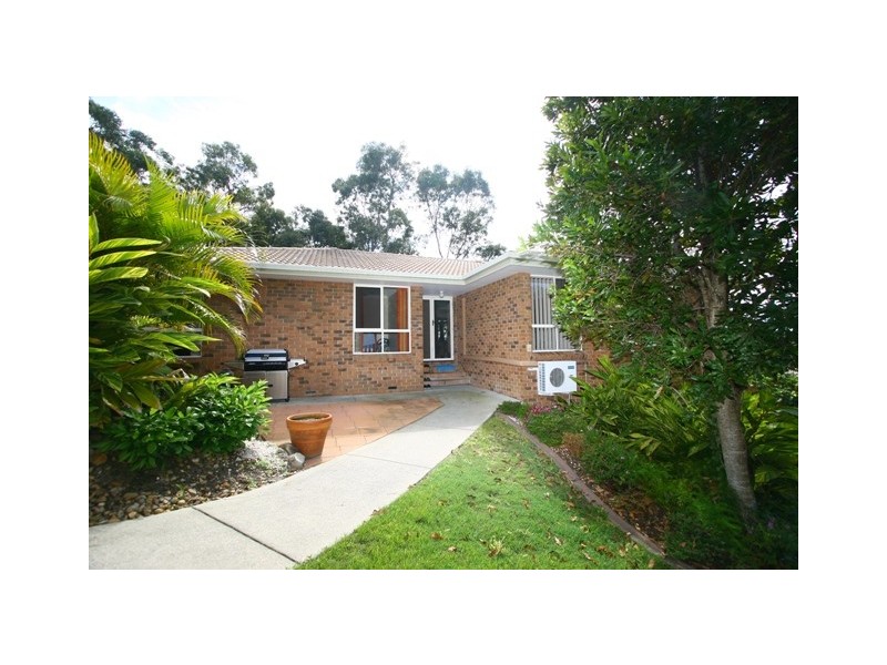 8 Greenridge Street, Oxenford QLD 4210