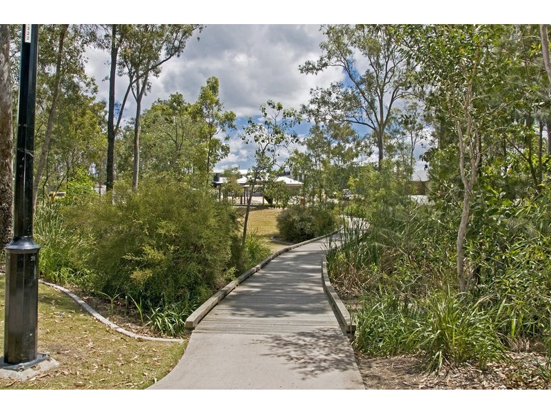 24 Lilyvale Crescent, Ormeau QLD 4208