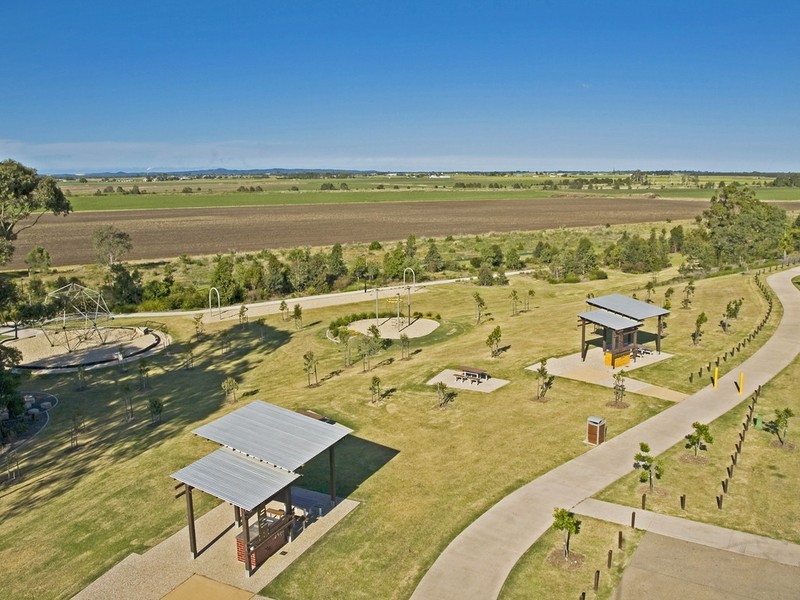 24 Lilyvale Crescent, Ormeau QLD 4208