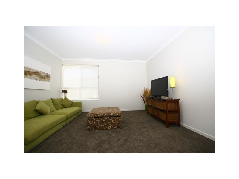 11 Treecreeper Crescent, Upper Coomera QLD 4209
