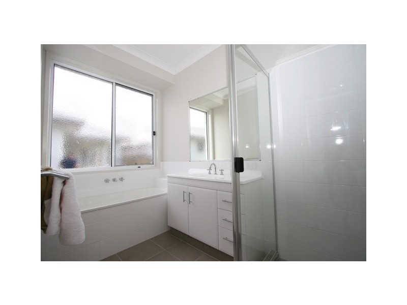 11 Treecreeper Crescent, Upper Coomera QLD 4209