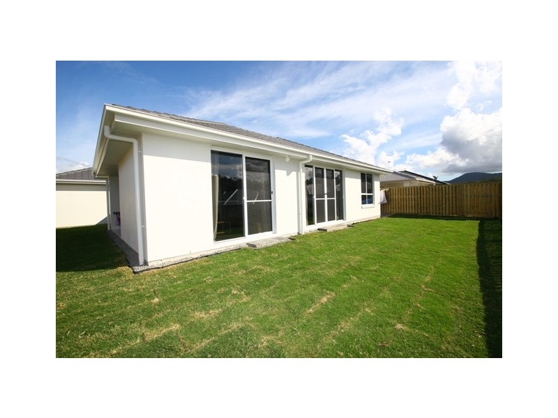 11 Treecreeper Crescent, Upper Coomera QLD 4209