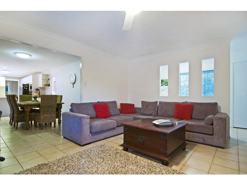 70 Riversdale Road, Oxenford QLD 4210