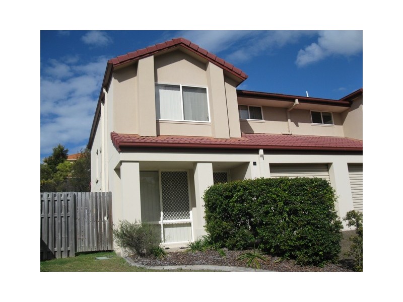 53/74 Universal Street, Pacific Pines QLD 4211