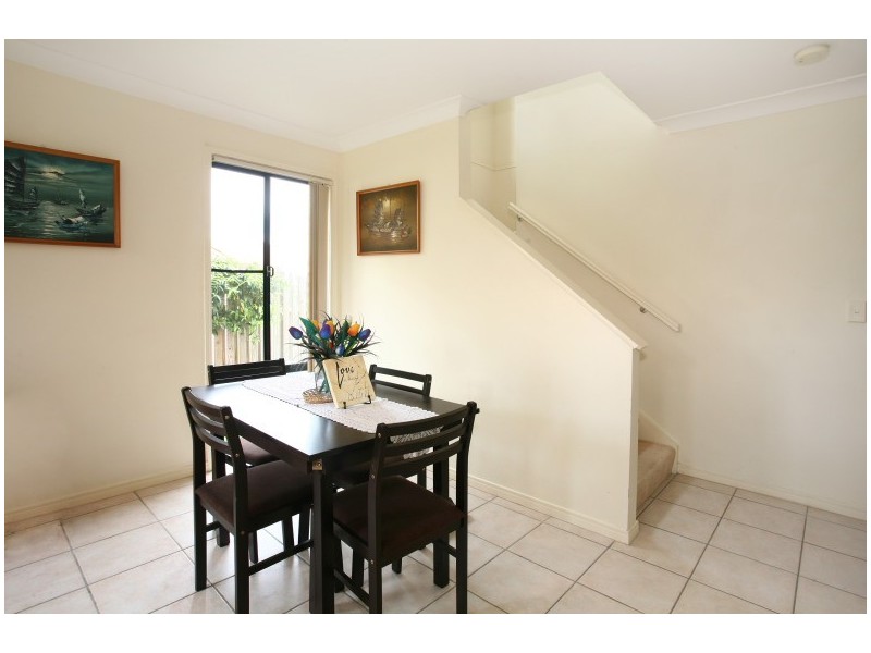 24/19 Harrow Place, Arundel QLD 4214