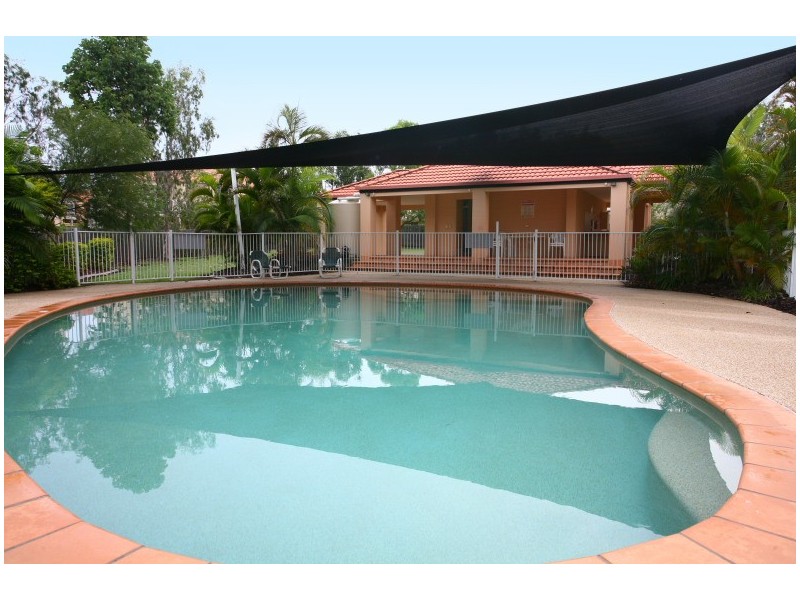 24/19 Harrow Place, Arundel QLD 4214