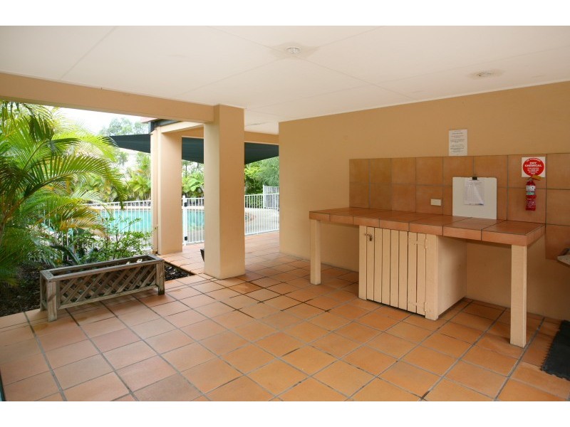 24/19 Harrow Place, Arundel QLD 4214