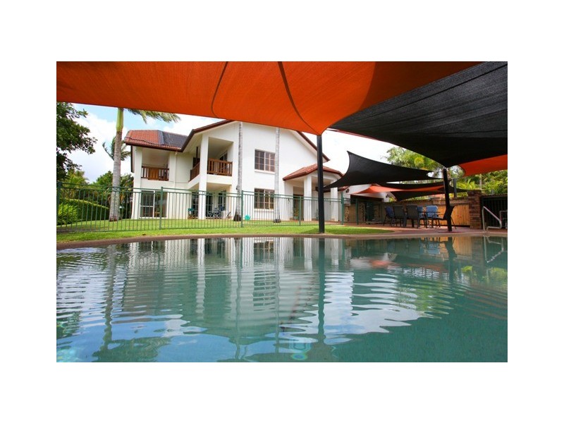 2 Urangan Court, Helensvale QLD 4212