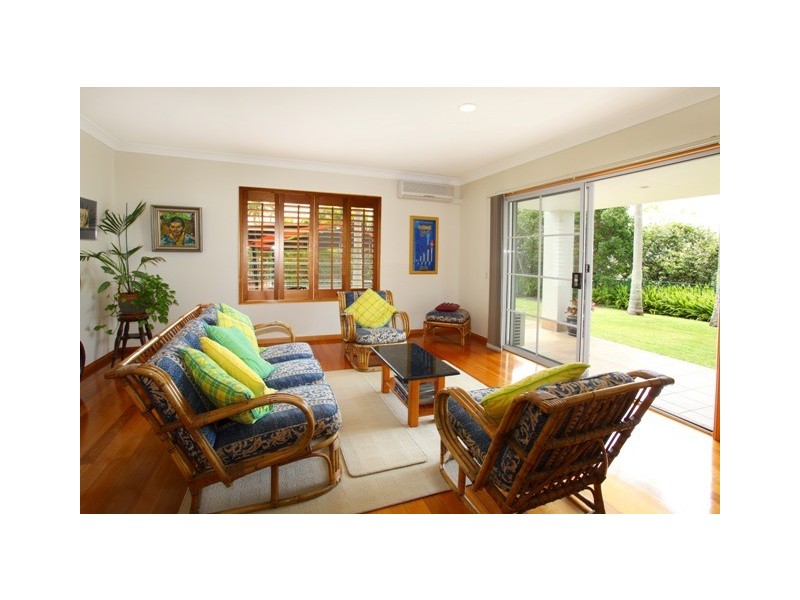 2 Urangan Court, Helensvale QLD 4212