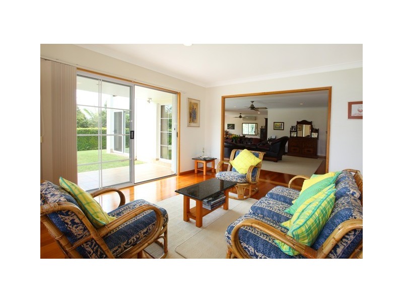 2 Urangan Court, Helensvale QLD 4212