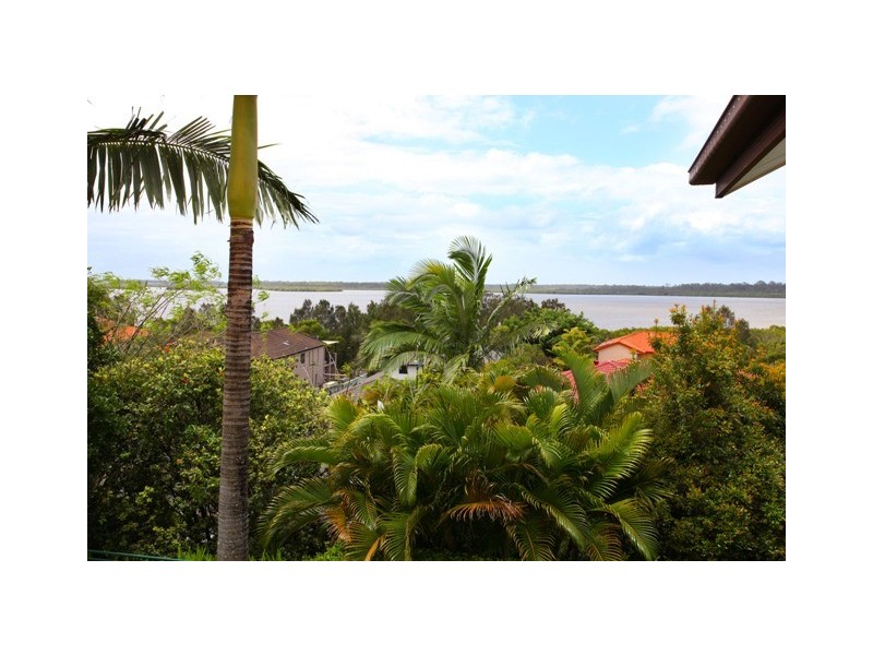 2 Urangan Court, Helensvale QLD 4212