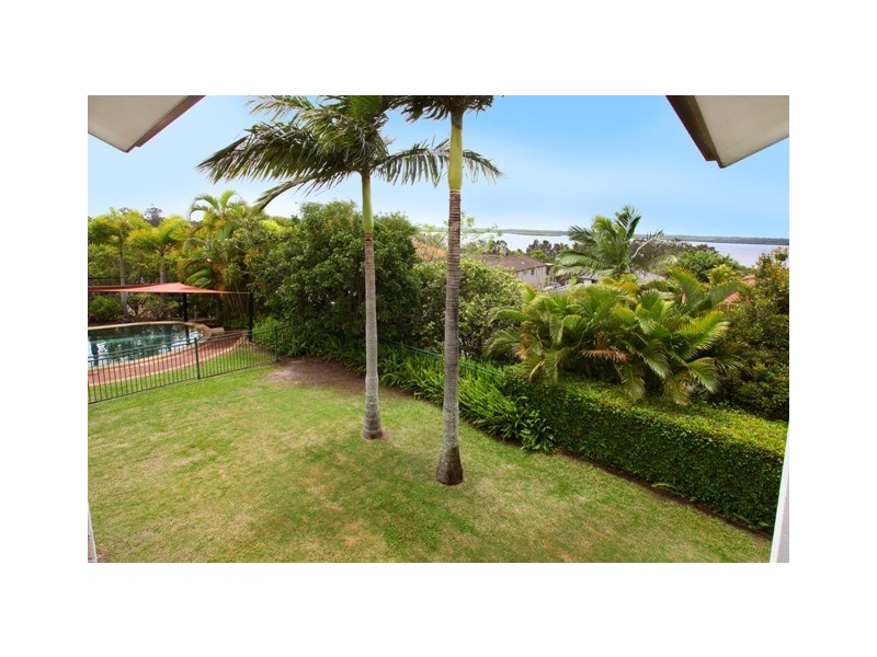 2 Urangan Court, Helensvale QLD 4212