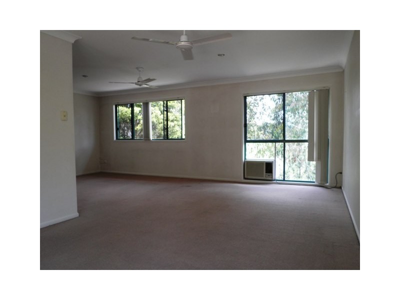 1064/6 Crestridge Crescent, Oxenford QLD 4210