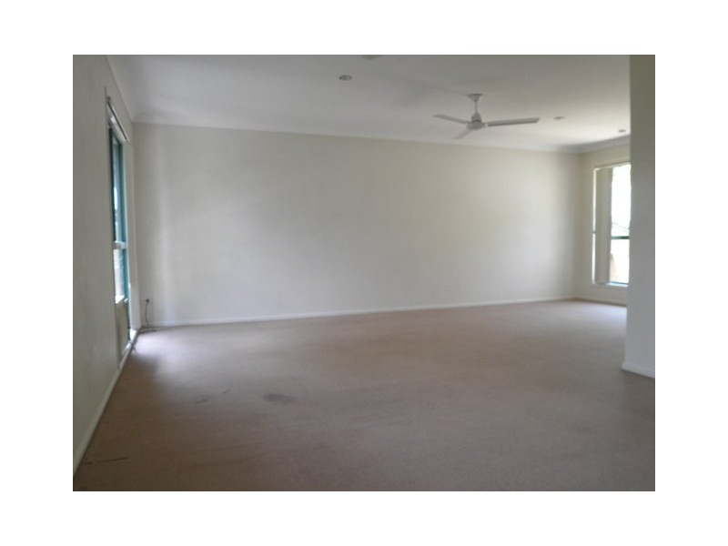 1064/6 Crestridge Crescent, Oxenford QLD 4210