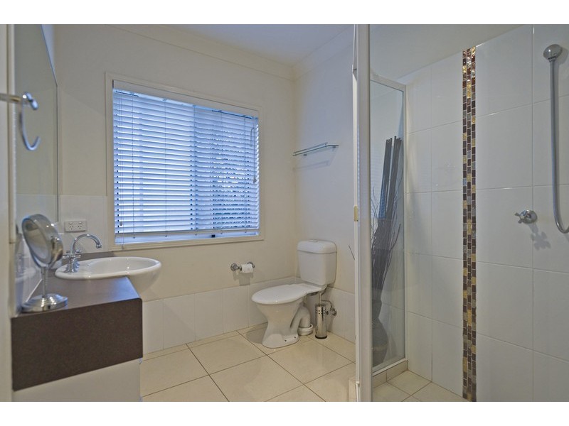 4A Whitely Circuit, Maudsland QLD 4210