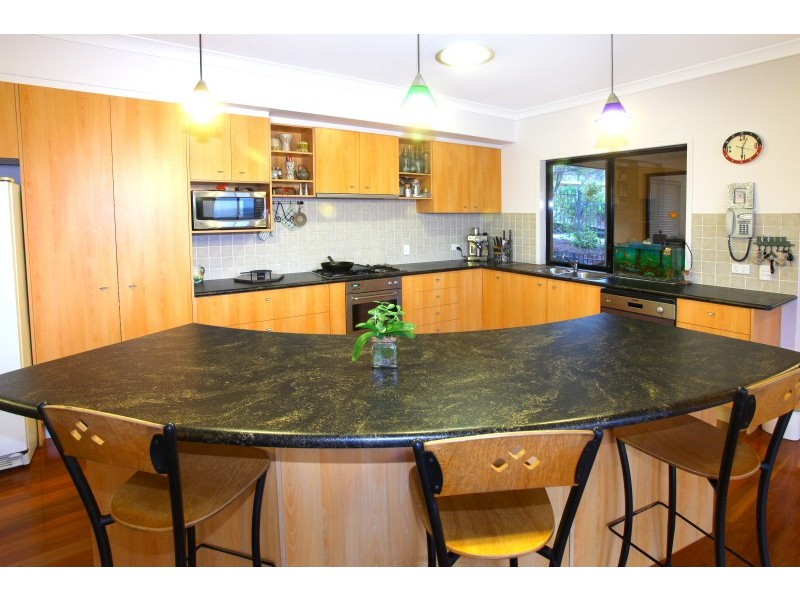 24 Yaldara Street, Pacific Pines QLD 4211