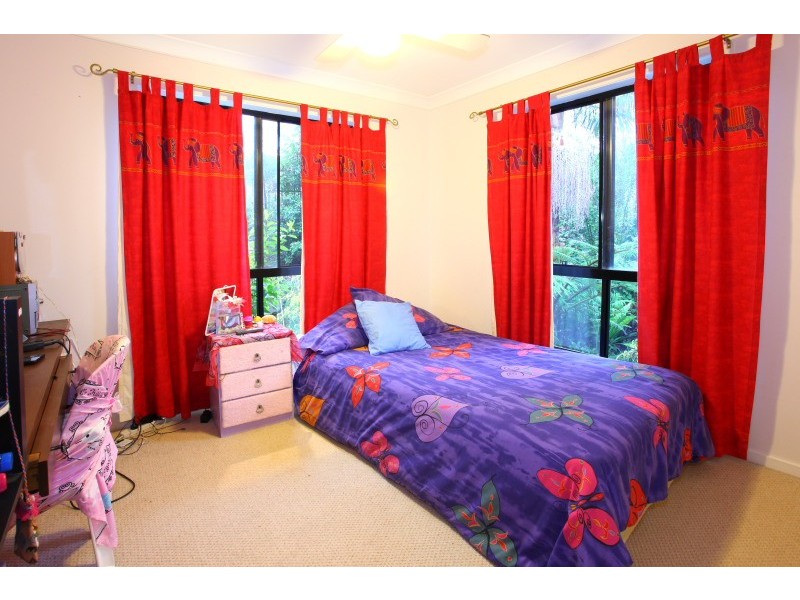 24 Yaldara Street, Pacific Pines QLD 4211