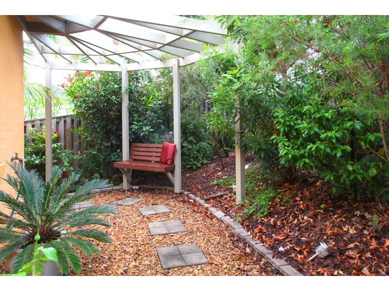 24 Yaldara Street, Pacific Pines QLD 4211