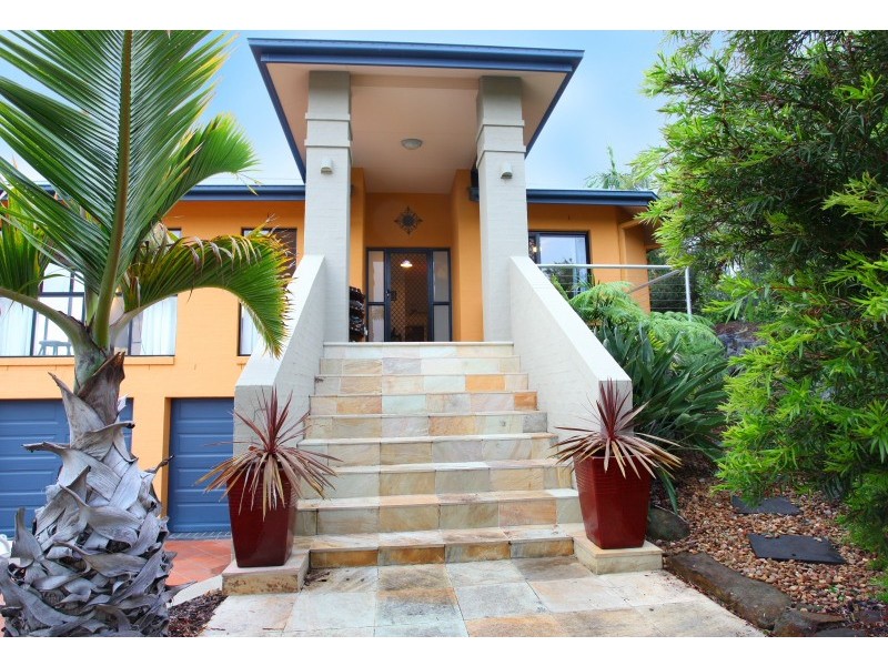 24 Yaldara Street, Pacific Pines QLD 4211