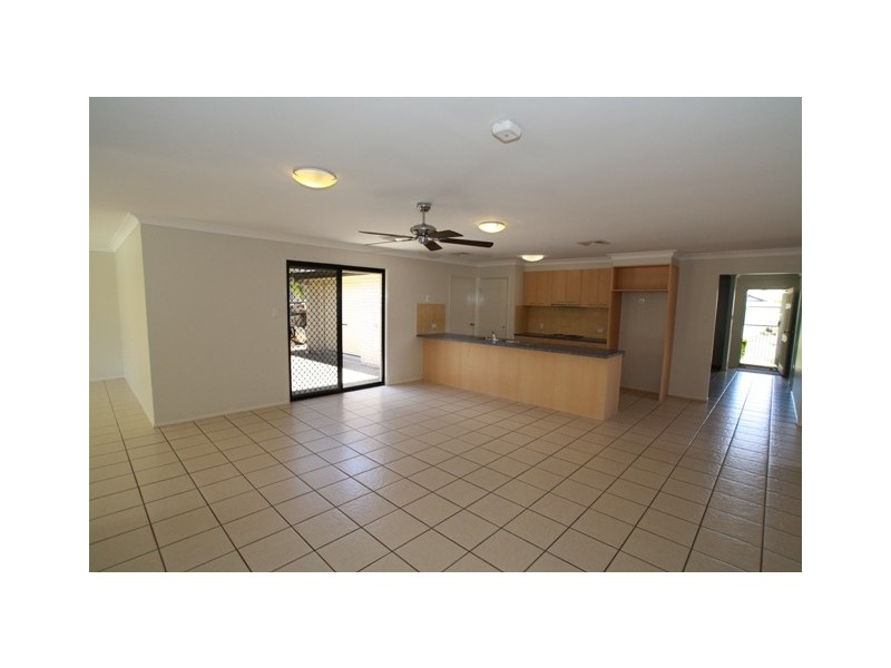 4 Springwood Avenue, Pacific Pines QLD 4211