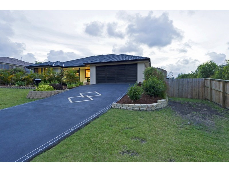 3 Bimberi Row, Pacific Pines QLD 4211