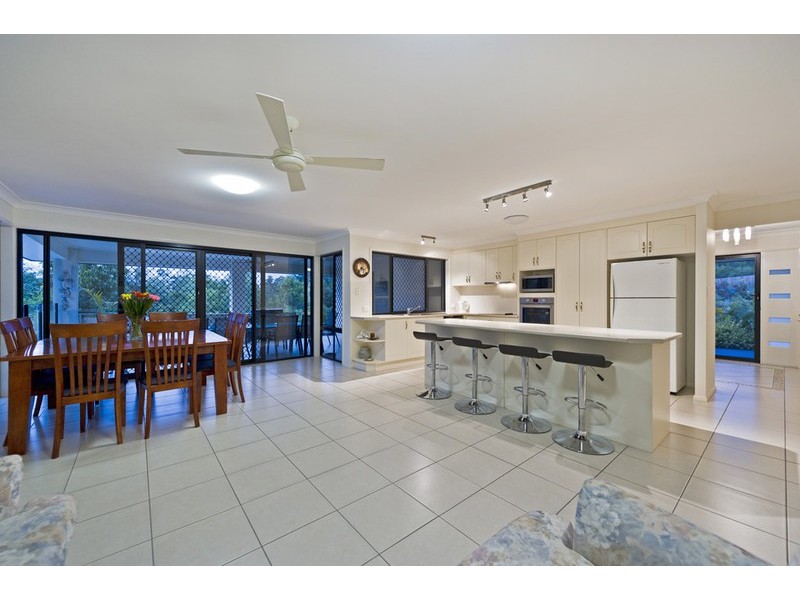 3 Bimberi Row, Pacific Pines QLD 4211