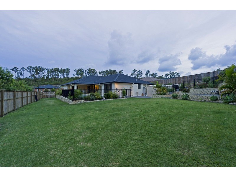 3 Bimberi Row, Pacific Pines QLD 4211