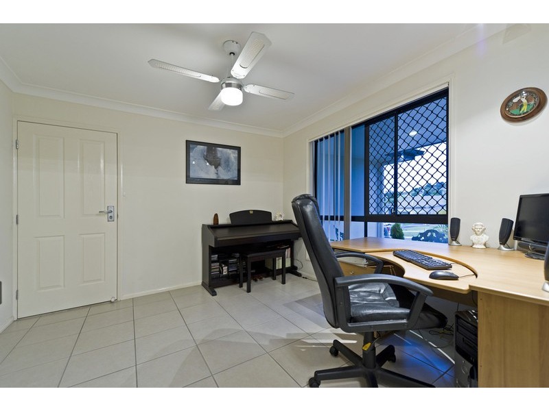 3 Bimberi Row, Pacific Pines QLD 4211